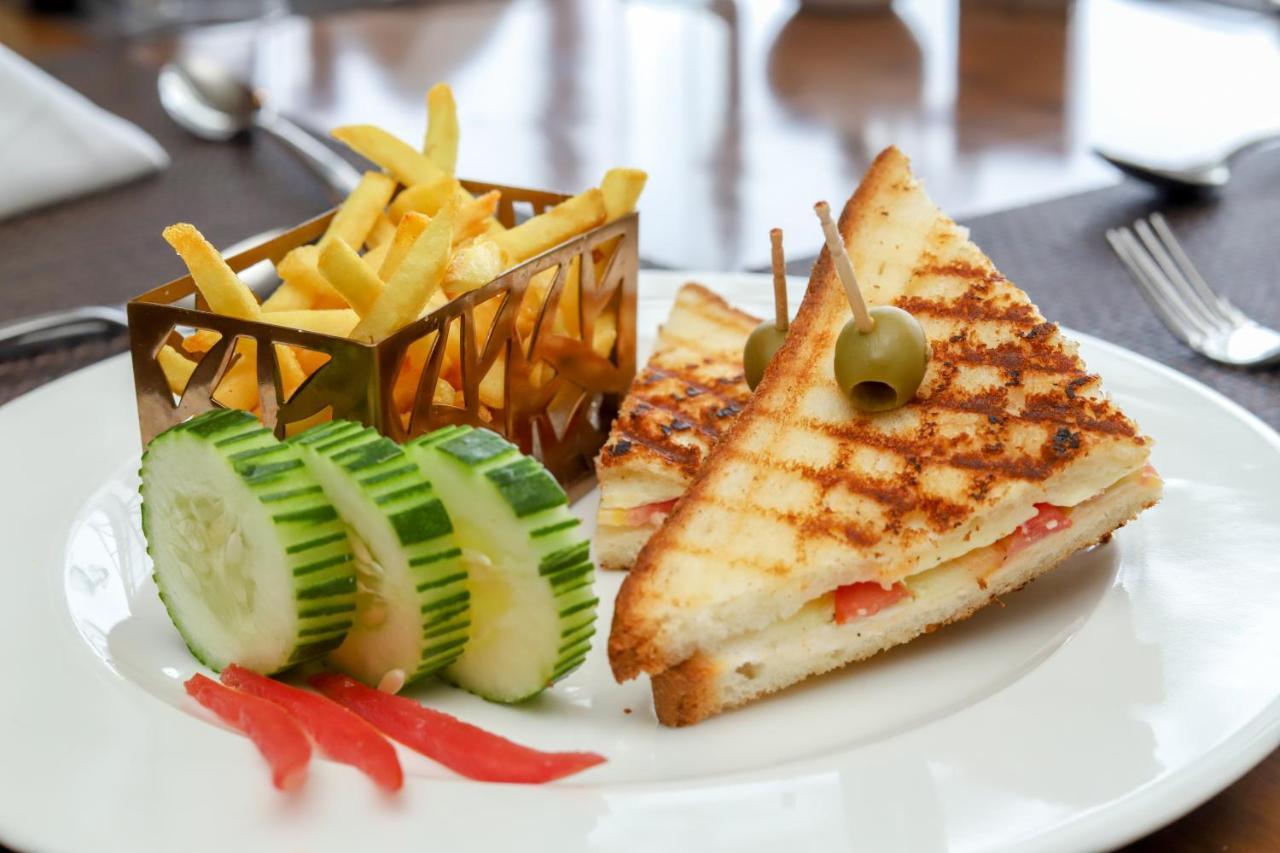 Regenta Resort & Spa Mashobra Shimla Zewnętrze zdjęcie